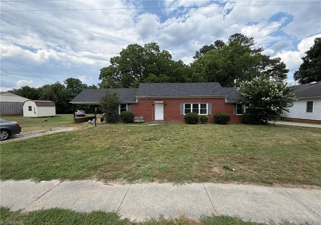 Homes for sale in Yanceyville, NC | 992 Main St, Yanceyville, NC 27379 | MLS# 1225050
