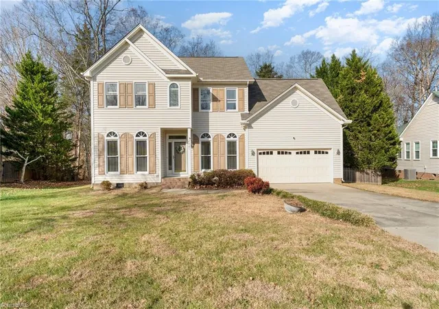Photo 2 of Single family home for sale at 2001 Treyburn Ln, High Point, NC 27265 | MLS# 1225078 | Listing updated on 2026-09-16