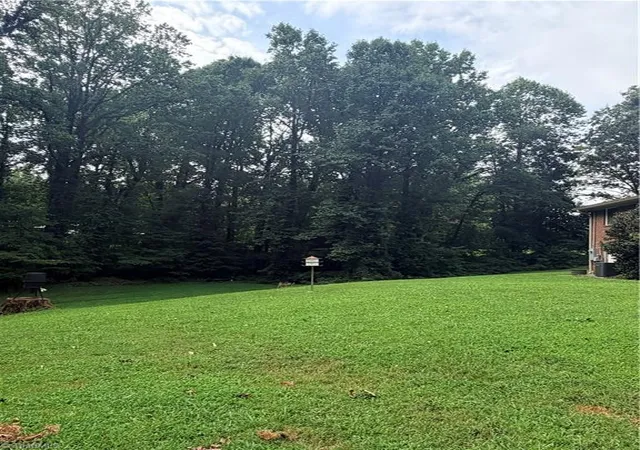 4th image of 6815 University Pkwy, Rural Hall, NC 27045 | MLS# 1232927
