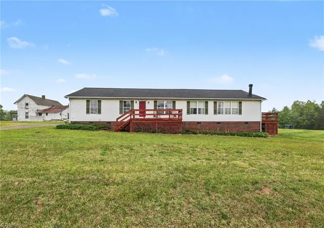 Homes for sale in Pinnacle, NC | 1369 Brims Grove Rd, Pinnacle, NC 27043 | MLS# 1217670