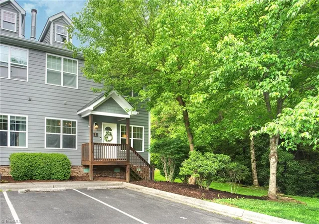 Photo 1 of Single family home for sale at 198 Beech Hvn Rd #2, Banner Elk, NC 28604 | MLS# 1229797 | Listing updated on 2026-08-31