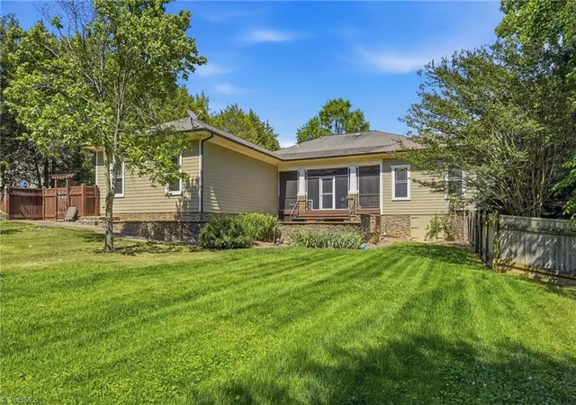 49th image of 2105 Stone Ridge Pl, Winston Salem, NC 27107 | MLS# 1221875