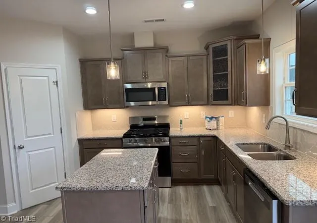 Photo 3 of Single family home for sale at 3719 Contimental Sq, Kernersville, NC 27284 | MLS# 1228922 | Listing updated on 2026-09-17