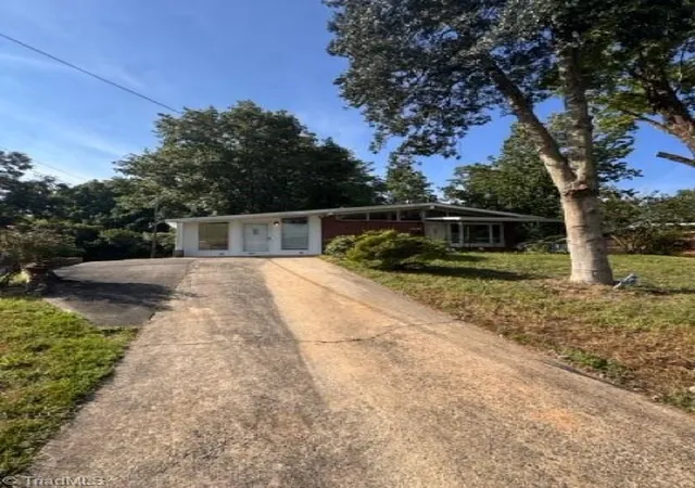 2nd image of 1200 Peachtree St, Winston Salem, NC 27107 | MLS# 1231133