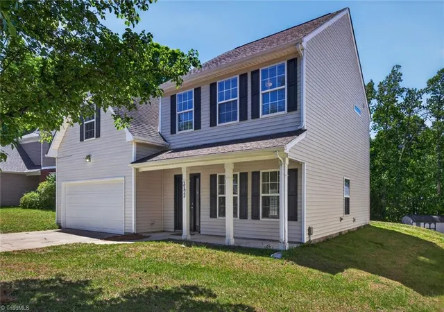 Photo 2 of Single family home for sale at 2173 Cliffvale Dr, High Point, NC 27262 | MLS# 1228414 | Listing updated on 2026-08-14