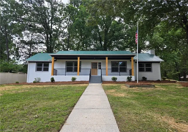 1st image of 701 Willowmoore Ave, Thomasville, NC 27360 | MLS# 1226102