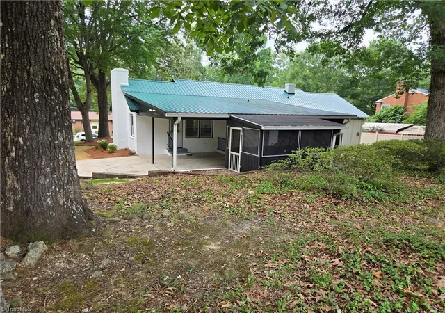 5th image of 701 Willowmoore Ave, Thomasville, NC 27360 | MLS# 1226102