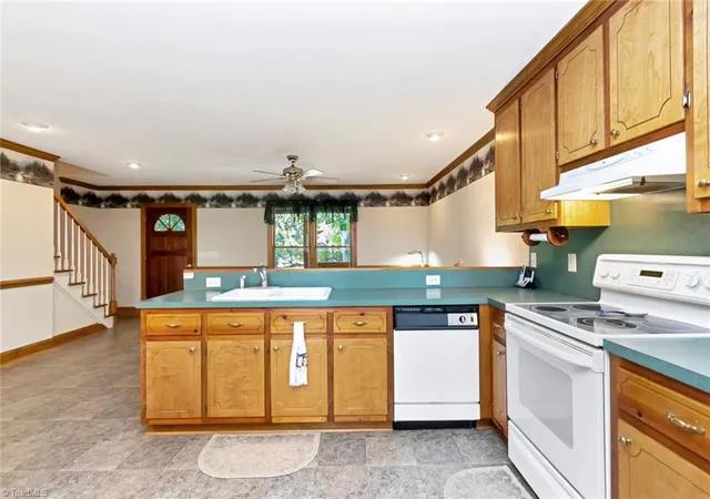 Photo 5 of Single family home for sale at 1050 Staghorn Rd, Purlear, NC 28665 | MLS# 1231808 | Listing updated on 2026-08-24