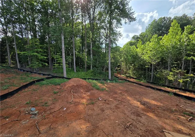 Photo 3 of Single family home for sale at 4150 Clinard Rd, Clemmons, NC 27012 | MLS# 1223910 | Listing updated on 2026-09-14