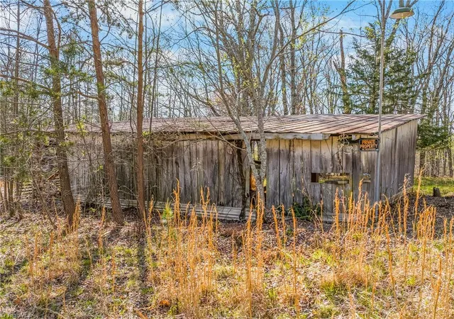Homes for sale in Pilot Mountain, NC | 378 Bright Hill Ln, Pilot Mountain, NC 27041 | MLS# 1214823