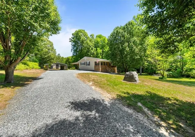 Homes for sale in Ramseur, NC | 4603 Moffitt Mill Rd, Ramseur, NC 27316 | MLS# 1218274