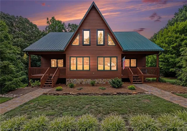 1st image of 181 Mountaineer Ln, Pinnacle, NC 27043 | MLS# 1227242