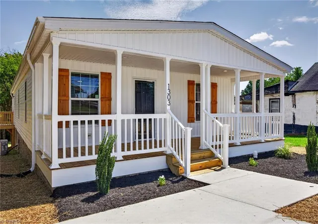 Photo 3 of Manufactured home for sale at 1303 Elrado St, Burlington, NC 27217 | MLS# 1230796 | Listing updated on 2026-09-16