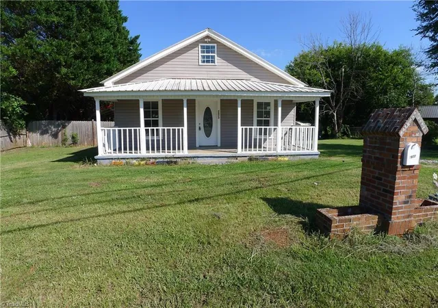 Photo 1 of Single family home for sale at 7573 Nc Hwy 801 S, Mocksville, NC 27028 | MLS# 1231654 | Listing updated on 2026-09-16