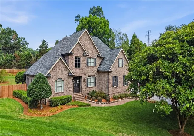 3rd image of 100 Pearce Dr, Jamestown, NC 27282 | MLS# 1227216