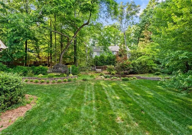 45th image of 3811 Meredith Dr, Greensboro, NC 27408 | MLS# 1222336