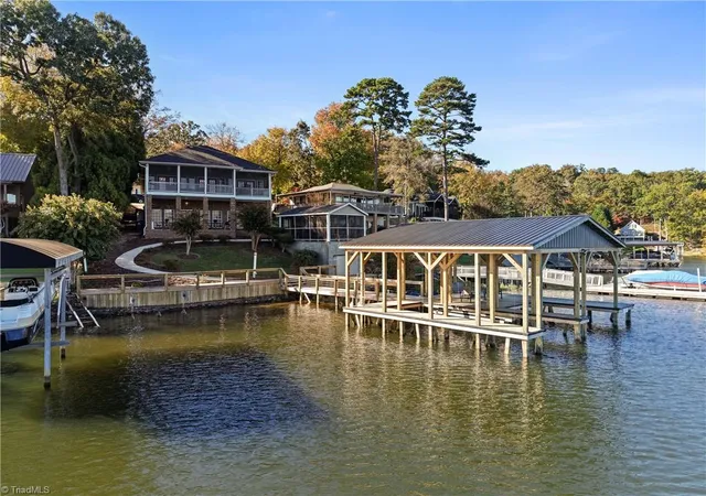 Homes for sale in New London, NC | 348 Shoreline Rd, New London, NC 28127 | MLS# 1199817