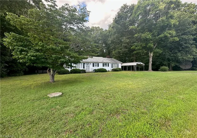 Photo 2 of Sale Pending at 159 Richard Dr, Winston Salem, NC 27107 | MLS# 1227910 | Listing updated on 2026-09-05