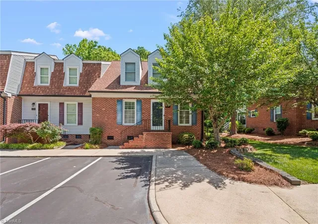 Homes for sale in Archdale, NC | 332 Wynnewood Dr, Archdale, NC 27263 | MLS# 1219665