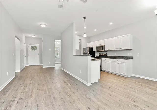 Photo 4 of Single family home for sale at 2513 Mill Brk Trl, Kernersville, NC 27284 | MLS# 1230484 | Listing updated on 2026-08-28