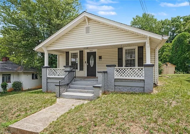 3rd image of 2609 Stockton St, Winston Salem, NC 27127 | MLS# 1226315