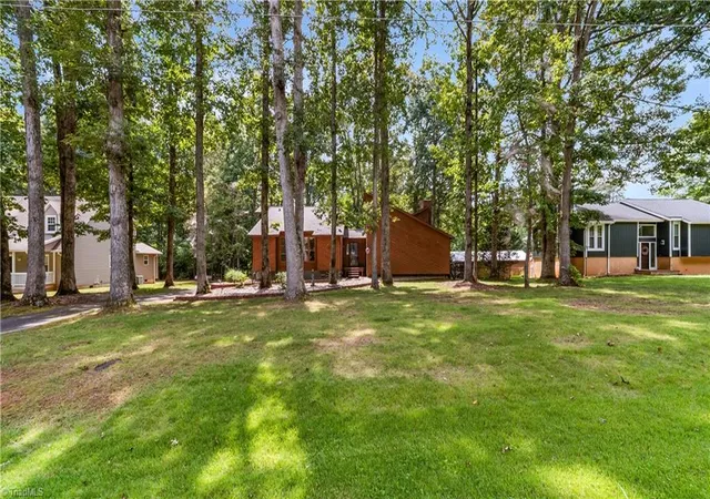 Photo 3 of Single family home for sale at 1308 Bunny Trl, Winston Salem, NC 27105 | MLS# 1233987 | Listing updated on 2026-09-14