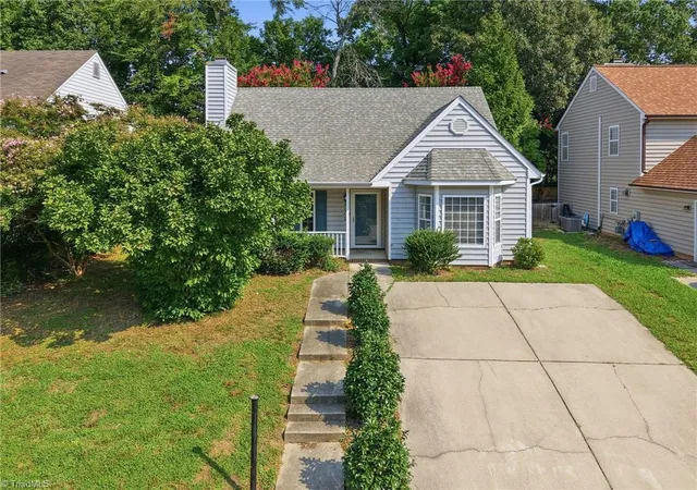 1st image of 4902 Heritage Woods Ct, Greensboro, NC 27407 | MLS# 1230964
