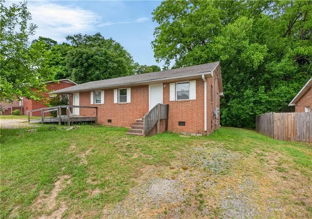4th image of 17, 19, 21, 23, 29, 31 Hunter St, Thomasville, NC 27360 | MLS# 1219720