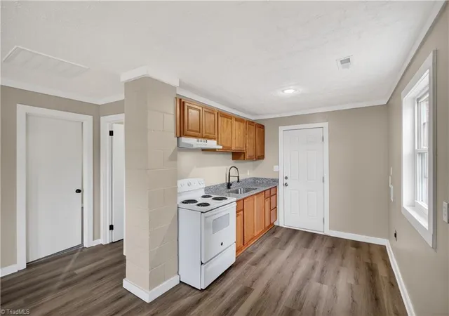 5th image of 17, 19, 21, 23, 29, 31 Hunter St, Thomasville, NC 27360 | MLS# 1219720