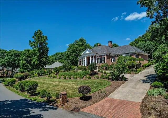 3rd image of 157 Oak Ridge Dr, Eden, NC 27288 | MLS# 1231692