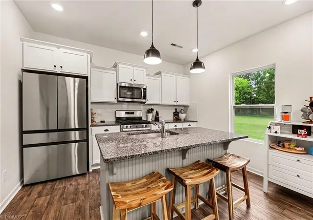 Photo 4 of Single family home for sale at 405 Jersey Church Rd, Lexington, NC 27292 | MLS# 1229770 | Listing updated on 2026-08-25
