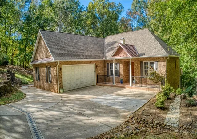 Homes for sale in Denton, NC | 906 Rocky Cove Ln, Denton, NC 27239 | MLS# 1199056