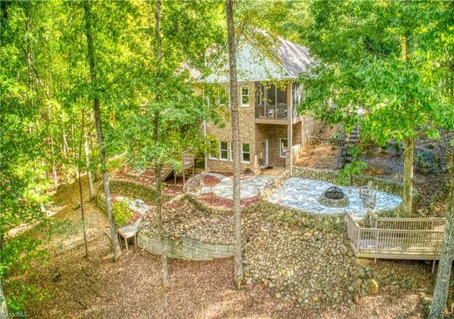 Homes for sale in Denton, NC | 906 Rocky Cove Ln, Denton, NC 27239 | MLS# 1199056