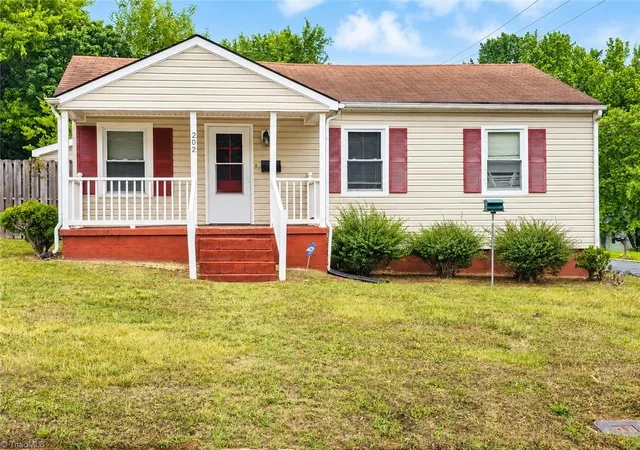 Homes for sale in Reidsville, NC | 202 Boyd St, Reidsville, NC 27320 | MLS# 1220558