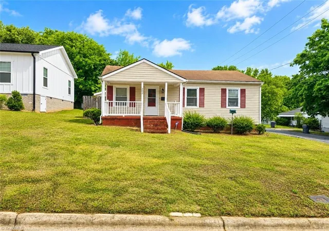 Homes for sale in Reidsville, NC | 202 Boyd St, Reidsville, NC 27320 | MLS# 1220558