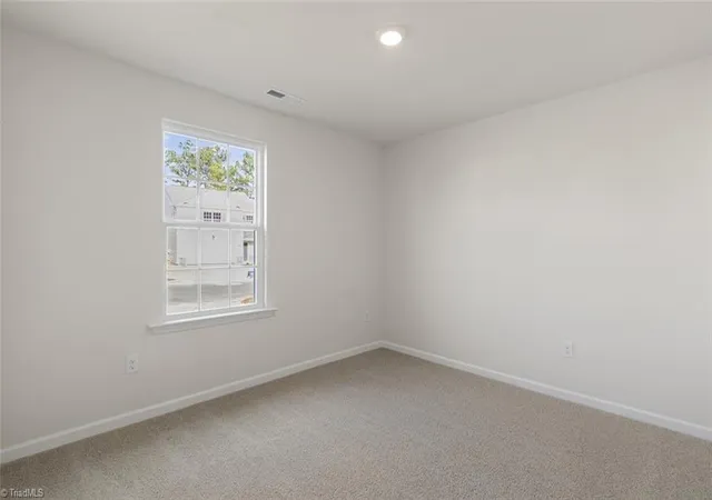 3rd image of 118 Sugar Pine St, Thomasville, NC 27360 | MLS# 1218261