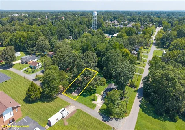 3rd image of 0 Lynn St, Elon, NC 27244 | MLS# 1232999