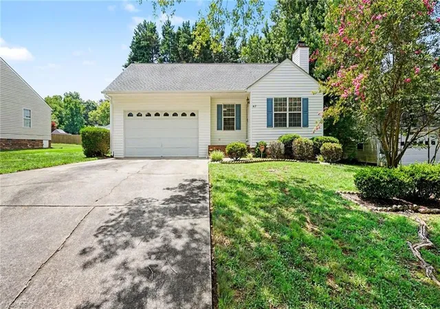 2nd image of 417 Prince Haven Ln, Kernersville, NC 27284 | MLS# 1227248