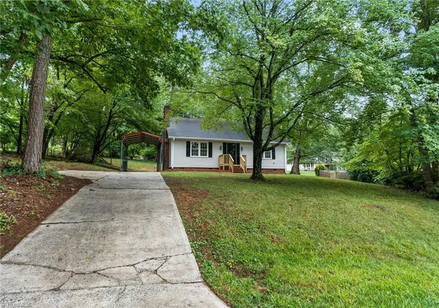 Photo 2 of Sale Pending at 1500 Pebblebrook Rd, Winston Salem, NC 27105 | MLS# 1229854 | Listing updated on 2026-09-08