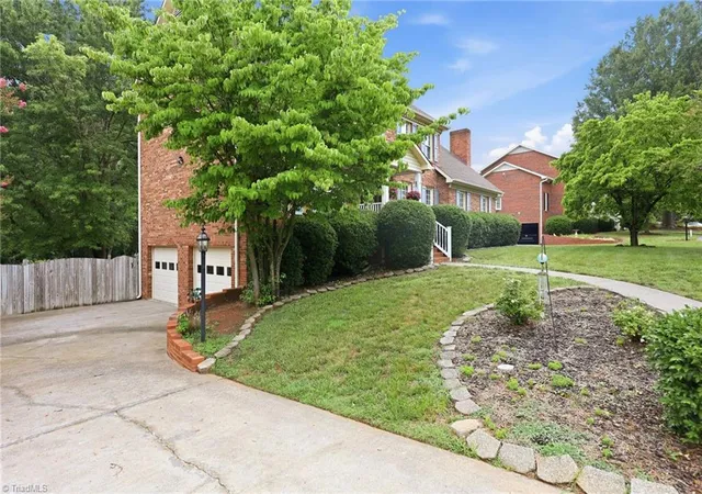 3rd image of 250 Hedrick Dr, Kernersville, NC 27284 | MLS# 1226387