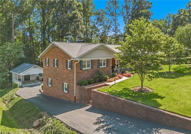 Homes for sale in Wilkesboro, NC | 350 Laurelwood Dr, Wilkesboro, NC 28697 | MLS# 1223643