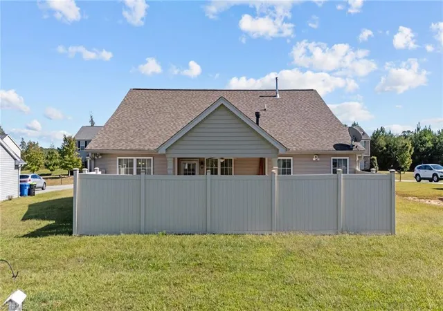 Photo 4 of Sale Pending at 171 Bald Cypress Dr, Winston Salem, NC 27127 | MLS# 1228788 | Listing updated on 2026-09-20