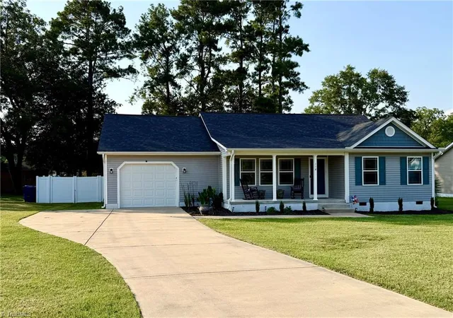 2nd image of 118 Elder St, Rockingham, NC 28379 | MLS# 1229543