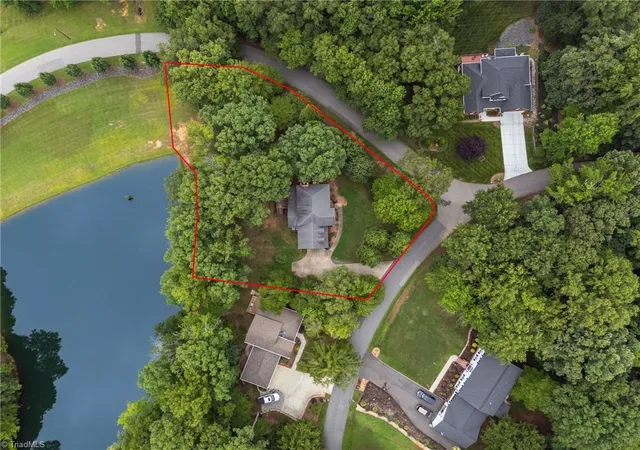 41st image of 992 Lake Forest Ct, Eden, NC 27288 | MLS# 1228993