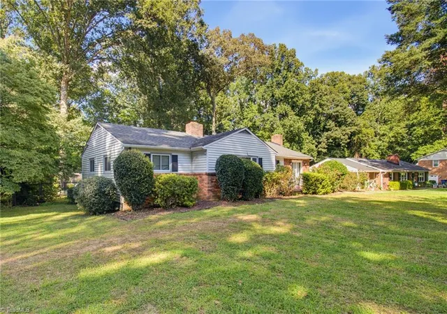 2nd image of 1817 Fairview Blvd, Winston Salem, NC 27127 | MLS# 1232906