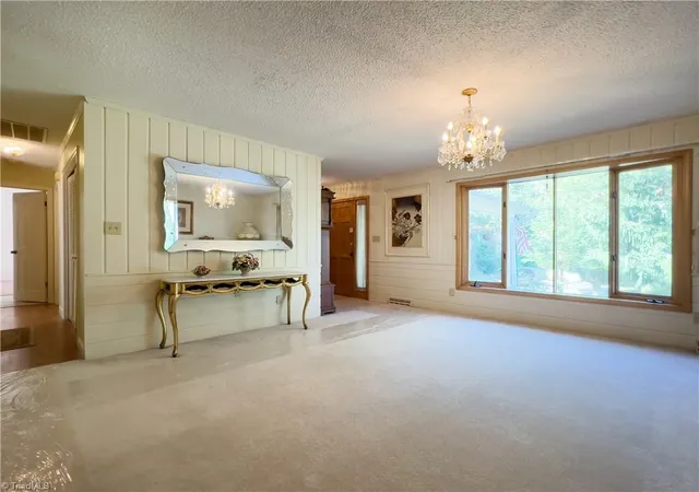 Photo 4 of Single family home for sale at 5720 Polaris Rd, Pfafftown, NC 27040 | MLS# 1229934 | Listing updated on 2026-09-27