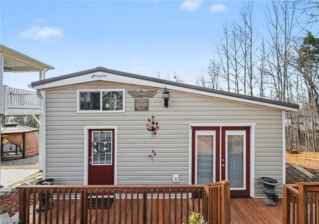 3rd image of 130 Eagle Dr, New London, NC 28127 | MLS# 1211930