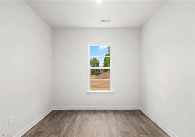 Photo 4 of Single family home for sale at 2709 Orange Blossom St, Greensboro, NC 27406 | MLS# 1227746 | Listing updated on 2026-09-20