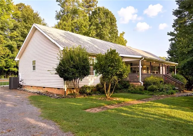 Photo 1 of Manufactured home for sale at 251 Star Light Dr, Lexington, NC 27295 | MLS# 1227899 | Listing updated on 2026-09-05