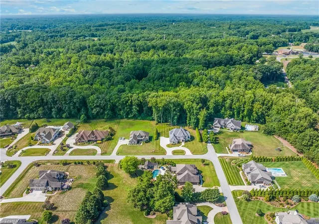 50th image of 207 Pinnacle Dr, High Point, NC 27265 | MLS# 1228287